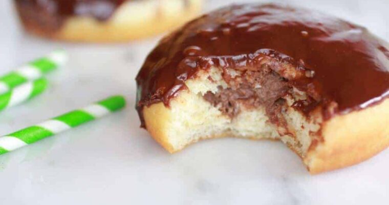 Donuts rellenos de crema de cacao