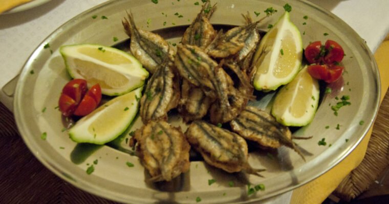 Sardinas fritas con poco aceite Sin salpicaduras y con menos olores