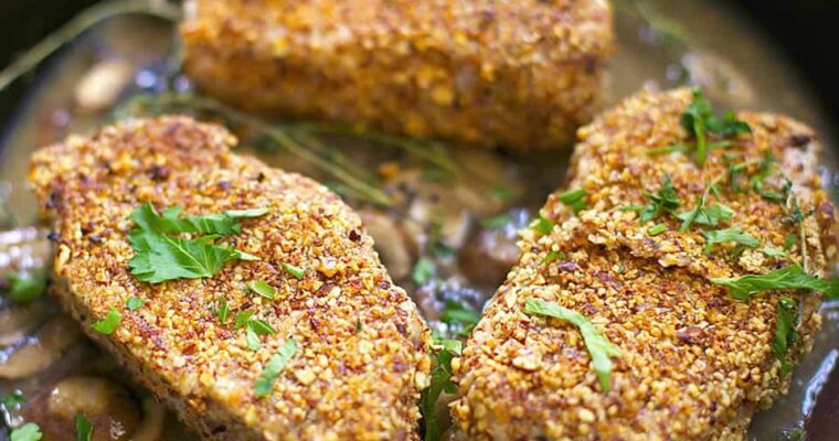 Chuletas de cerdo con almendras