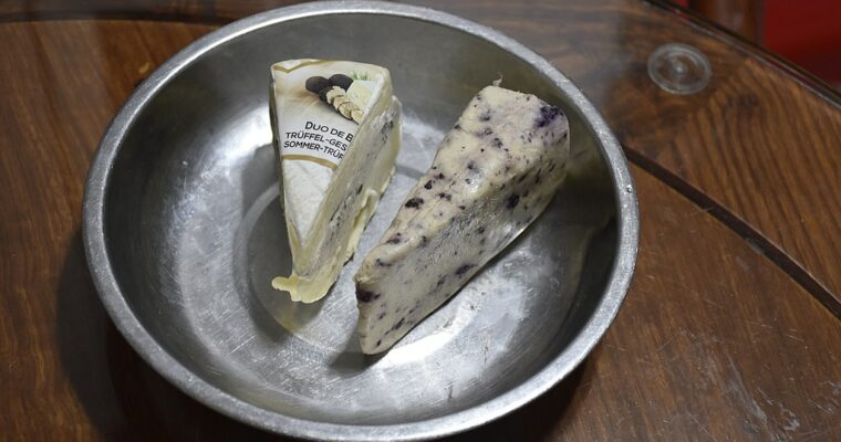 Trufas de queso y arándanos
