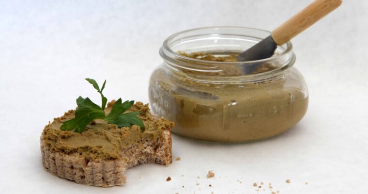 Paté de pollo con queso y nueces