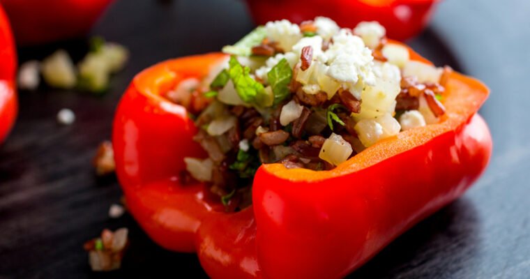 Pimientos del piquillo rellenos de ensalada de arroz