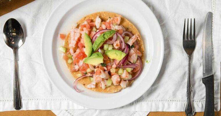 Ensalada de cous cous de marlín y atún ahumados con mango