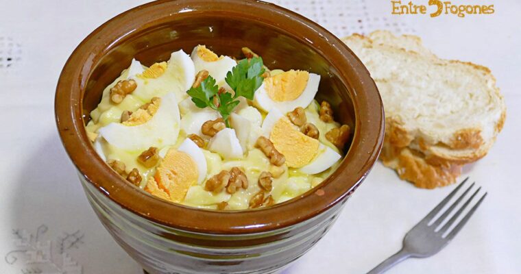 Atascaburras ajo mortero o ajoarriero manchego