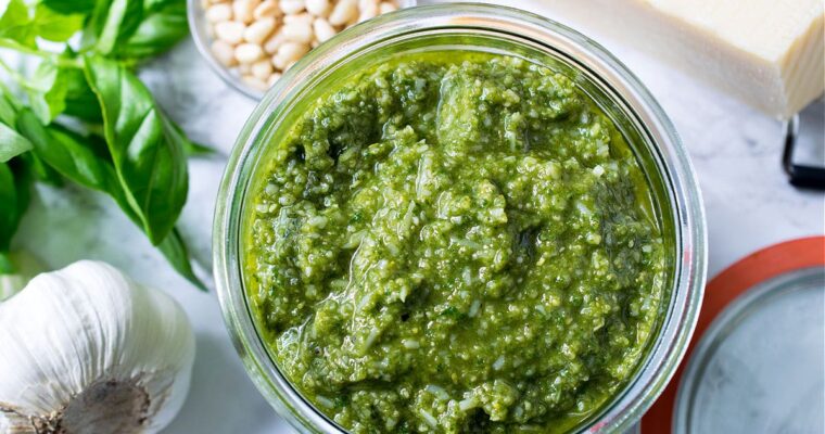 Salsa pesto casera